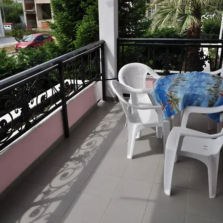 Apartahotel Irini