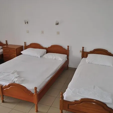 Apartahotel Irini *